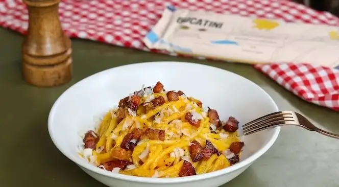 Bucatini-Pasta-sauce-shape-pairing image